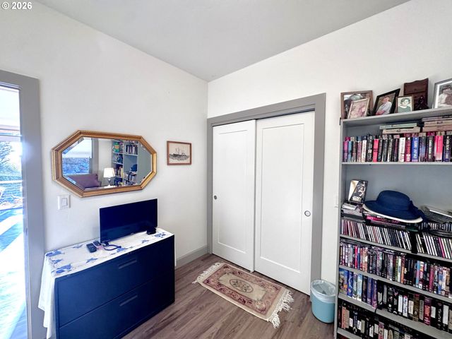 929 OLD COUNTY Rd, Brookings, OR 97415