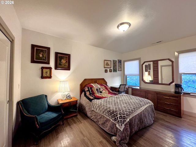 929 OLD COUNTY Rd, Brookings, OR 97415