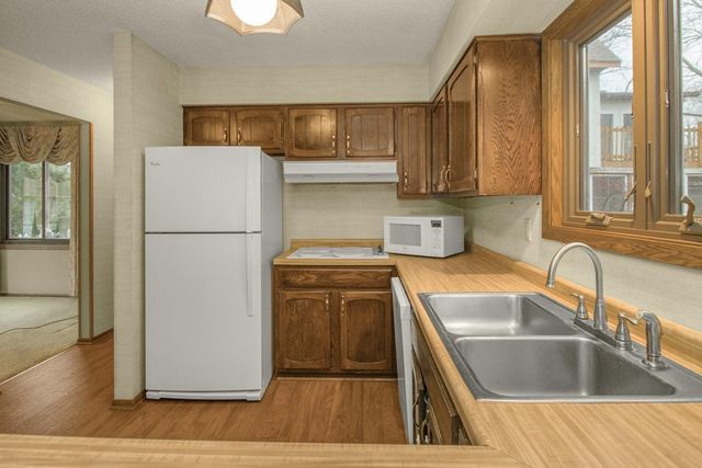 1307 Kassan Drive, South Saint Paul, MN 55075