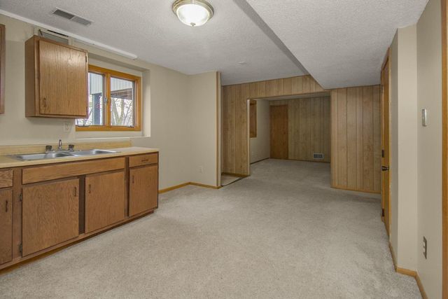 1307 Kassan Drive, South Saint Paul, MN 55075