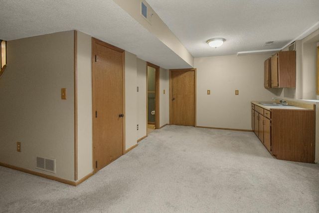 1307 Kassan Drive, South Saint Paul, MN 55075