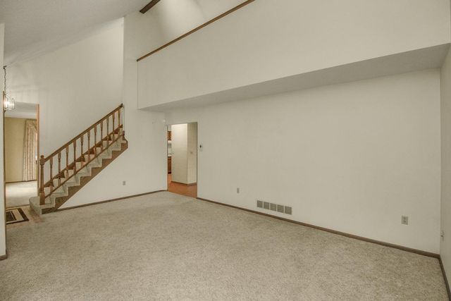 1307 Kassan Drive, South Saint Paul, MN 55075