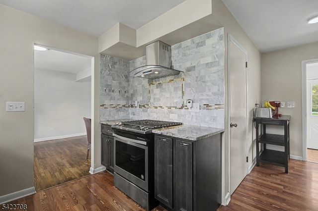 65 Somerset Ter, Bedminster Twp., NJ 07921