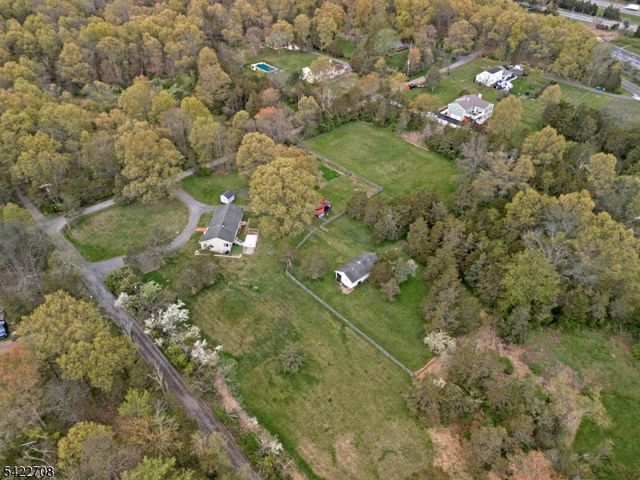 65 Somerset Ter, Bedminster Twp., NJ 07921