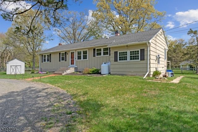 65 Somerset Ter, Bedminster Twp., NJ 07921