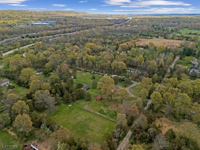 65 Somerset Ter, Bedminster Twp., NJ 07921