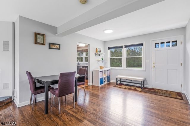 65 Somerset Ter, Bedminster Twp., NJ 07921
