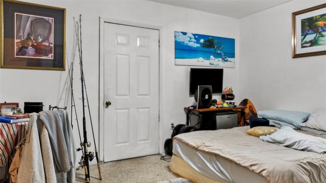 3446 NW 17 ST, Miami, FL 33125