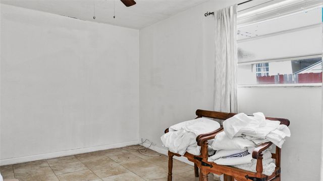 3446 NW 17 ST, Miami, FL 33125