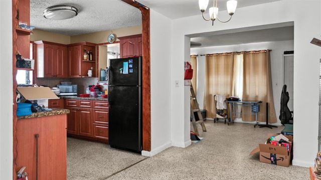 3446 NW 17 ST, Miami, FL 33125