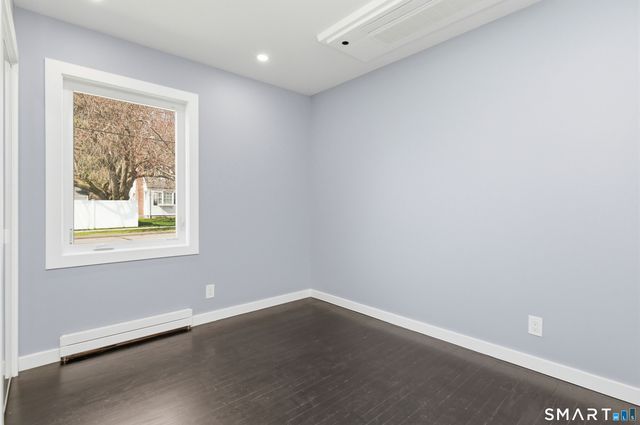 21 Deepwood Drive, Manchester, CT 06040