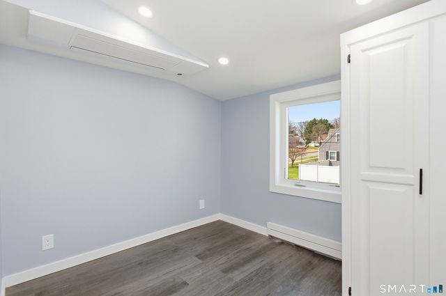 21 Deepwood Drive, Manchester, CT 06040