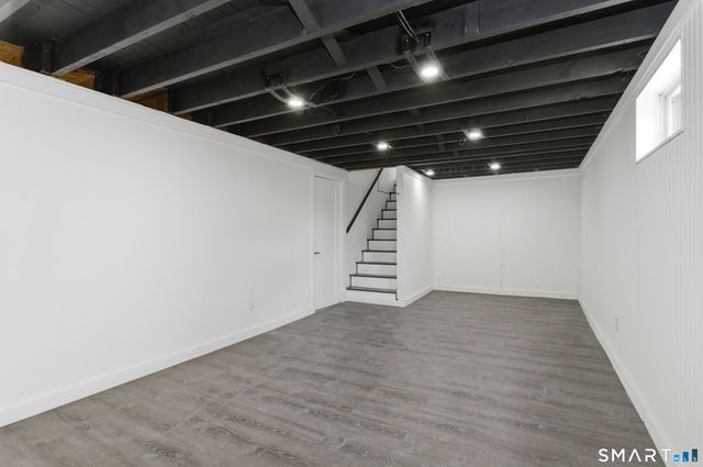 21 Deepwood Drive, Manchester, CT 06040