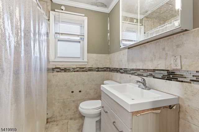 1490 Champlin Sq, Teaneck Twp., NJ 07666