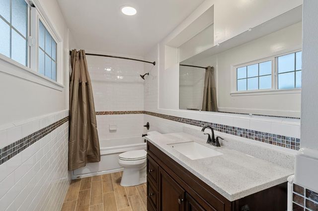 2511 N Del Rey Avenue, Sanger, CA 93657