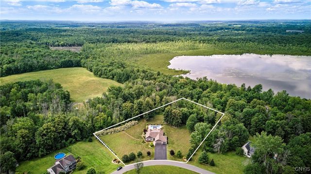 21 Donovan Drive, Oswego, NY 13126