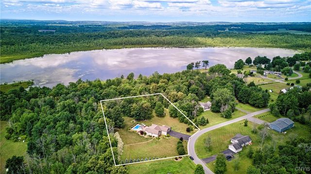 21 Donovan Drive, Oswego, NY 13126