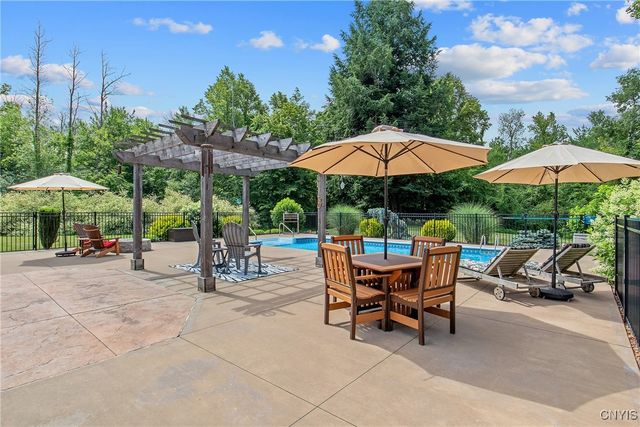 21 Donovan Drive, Oswego, NY 13126