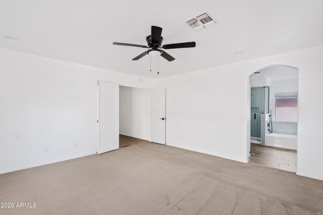 6536 W DESERT HOLLOW Drive, Phoenix, AZ 85083
