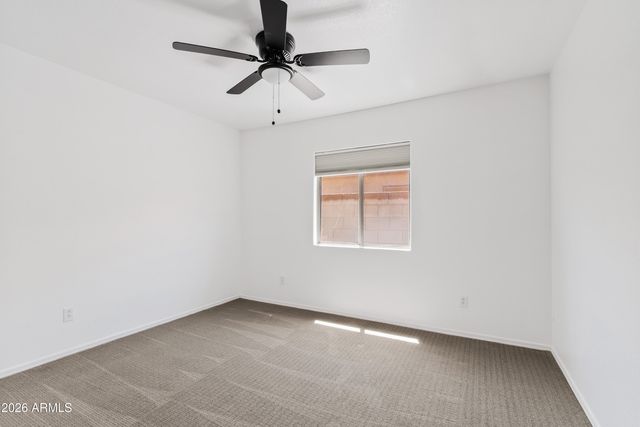6536 W DESERT HOLLOW Drive, Phoenix, AZ 85083