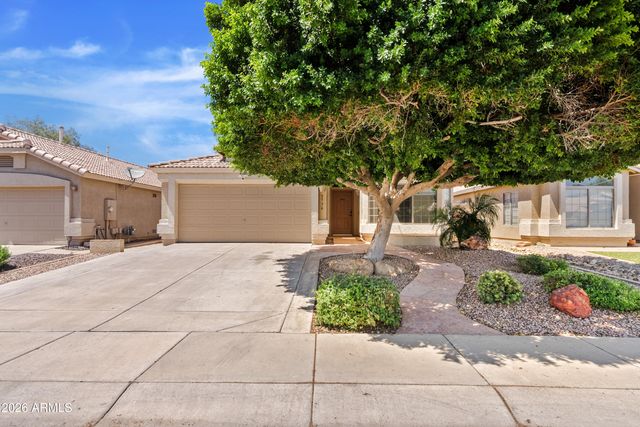 6536 W DESERT HOLLOW Drive, Phoenix, AZ 85083