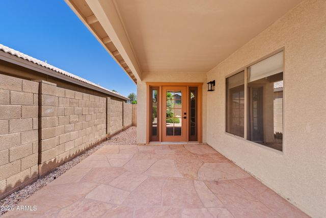 6536 W DESERT HOLLOW Drive, Phoenix, AZ 85083