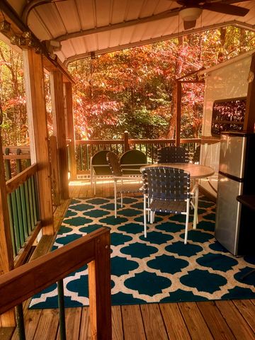 1112 Creekside Drive, Hiawassee, GA 30546