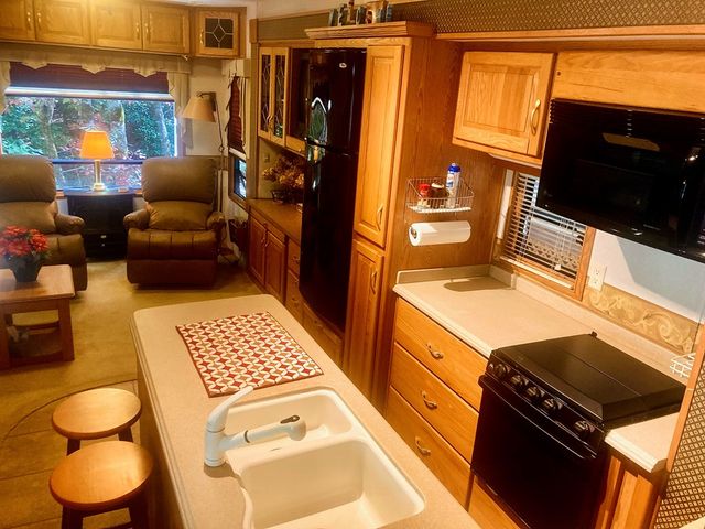 1112 Creekside Drive, Hiawassee, GA 30546