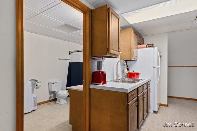 270 14 Mile Road NW, Sparta, MI 49345