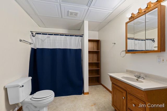 270 14 Mile Road NW, Sparta, MI 49345