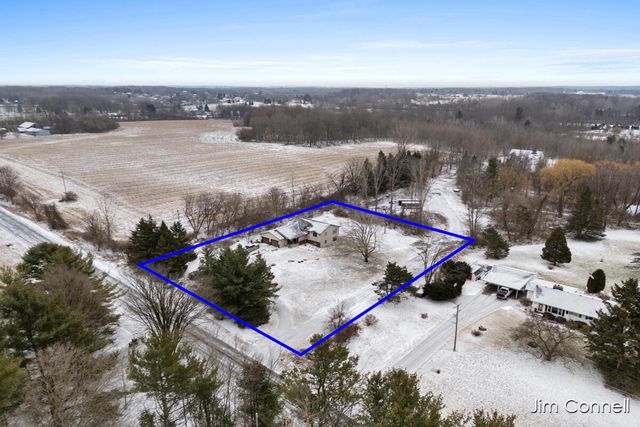 270 14 Mile Road NW, Sparta, MI 49345