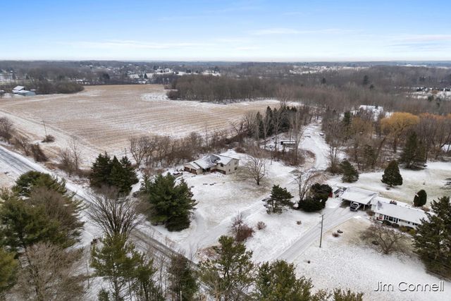 270 14 Mile Road NW, Sparta, MI 49345