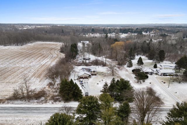 270 14 Mile Road NW, Sparta, MI 49345