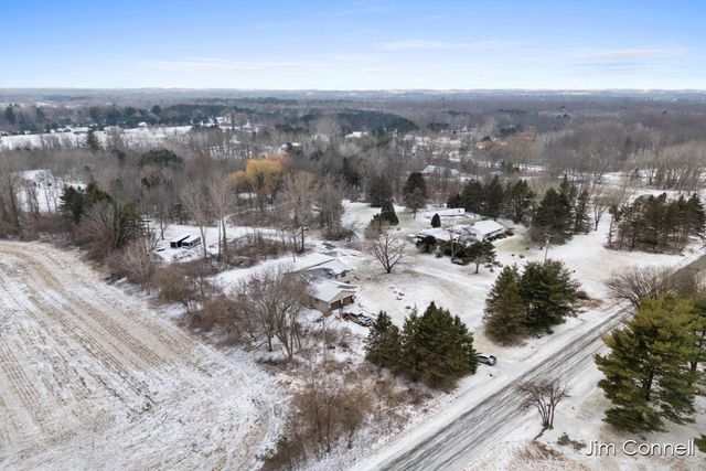 270 14 Mile Road NW, Sparta, MI 49345