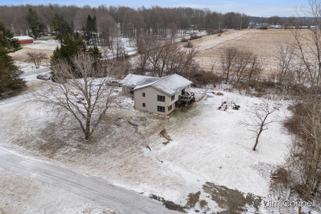 270 14 Mile Road NW, Sparta, MI 49345