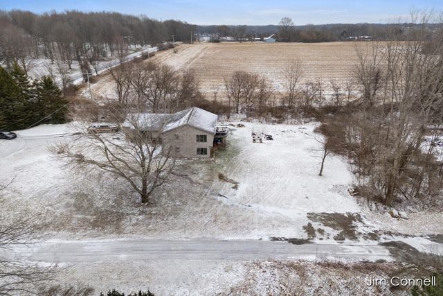 270 14 Mile Road NW, Sparta, MI 49345