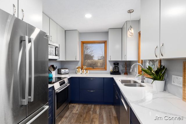 270 14 Mile Road NW, Sparta, MI 49345