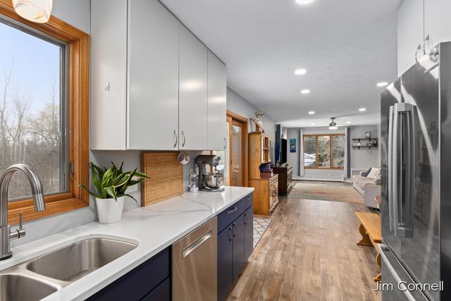 270 14 Mile Road NW, Sparta, MI 49345