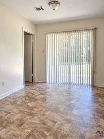 303 Utah Avenue, Warner Robins, GA 31093