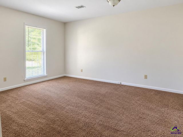 303 Utah Avenue, Warner Robins, GA 31093