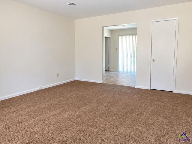 303 Utah Avenue, Warner Robins, GA 31093