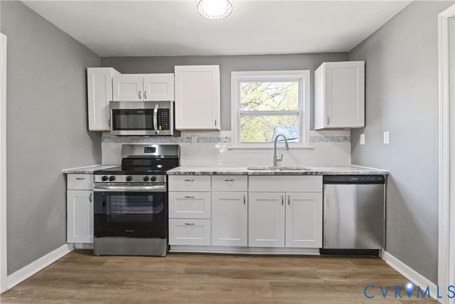 8464 Shady Grove Rd, Mechanicsville, VA 23116