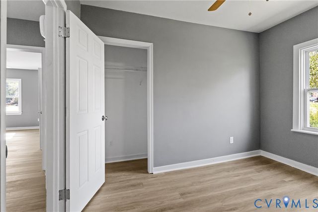 8464 Shady Grove Rd, Mechanicsville, VA 23116