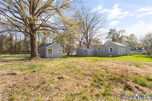 8464 Shady Grove Rd, Mechanicsville, VA 23116