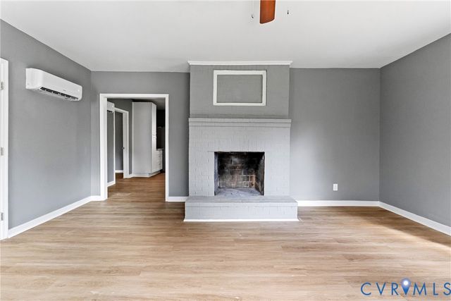 8464 Shady Grove Rd, Mechanicsville, VA 23116