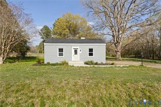 8464 Shady Grove Rd, Mechanicsville, VA 23116