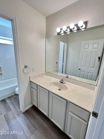 6910 E MADERO Avenue, Mesa, AZ 85209