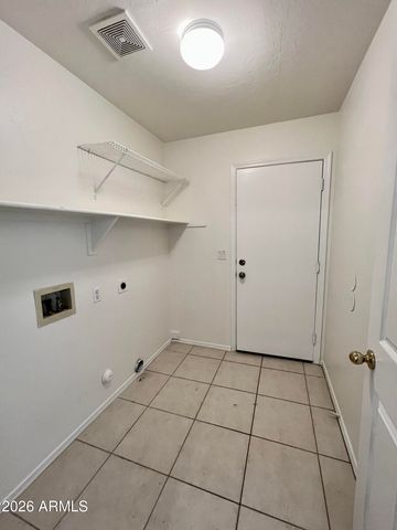 6910 E MADERO Avenue, Mesa, AZ 85209