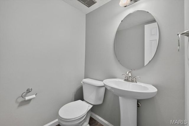 1107 Rue La Chelle Walk 1107, St Louis, MO 63141