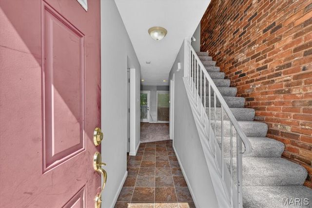 1107 Rue La Chelle Walk 1107, St Louis, MO 63141